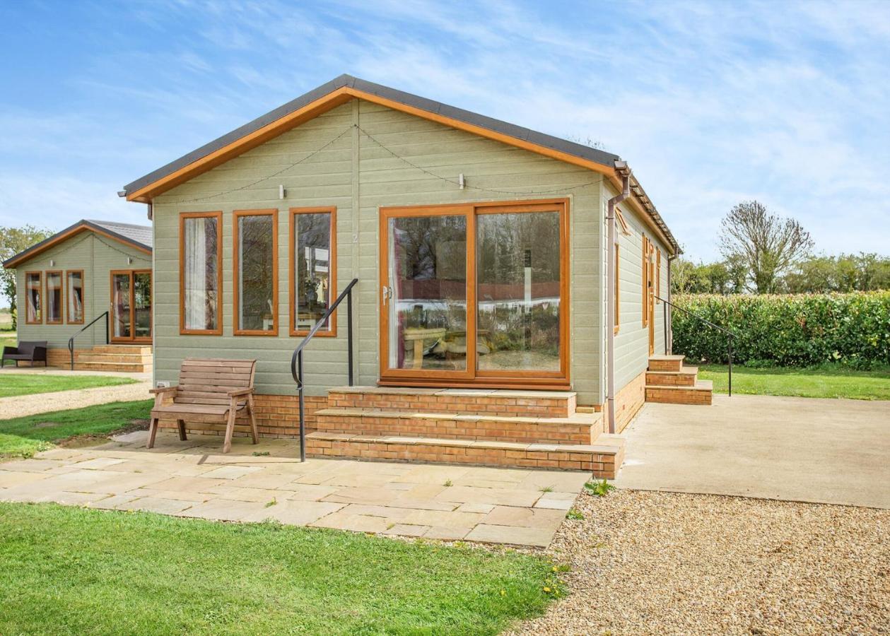 Lode Hall Lodges Upwell Buitenkant foto