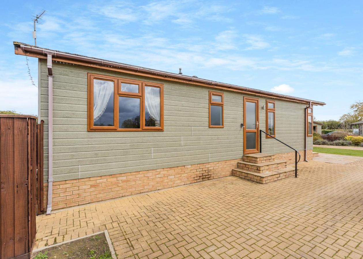 Lode Hall Lodges Upwell Buitenkant foto