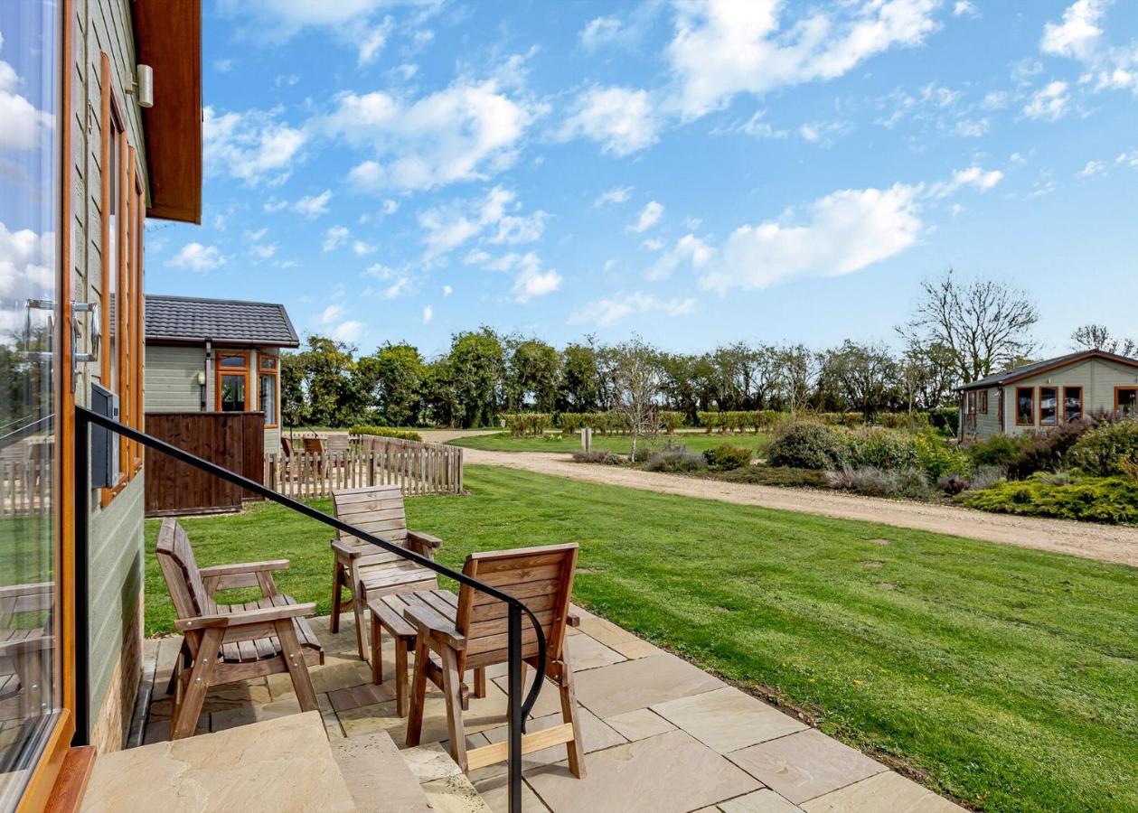 Lode Hall Lodges Upwell Buitenkant foto