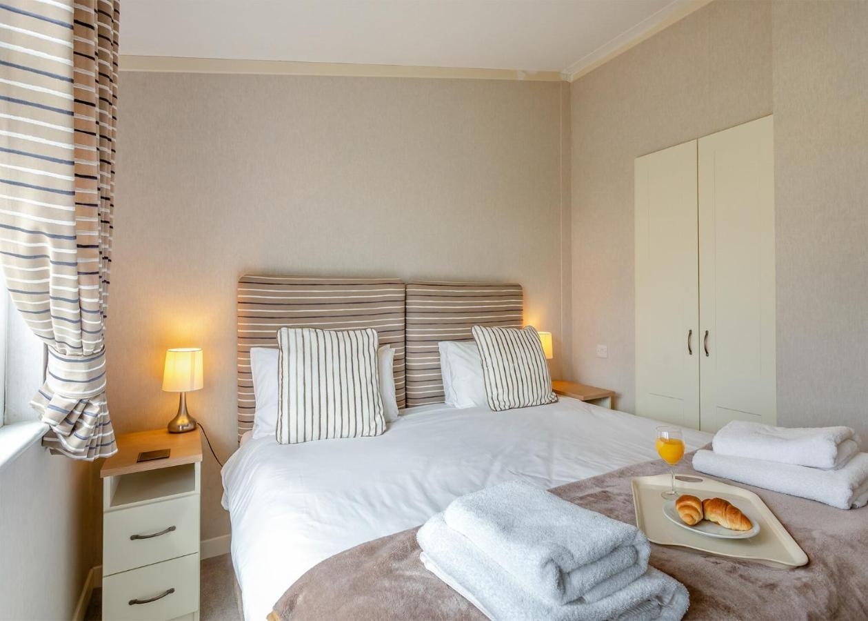 Lode Hall Lodges Upwell Buitenkant foto